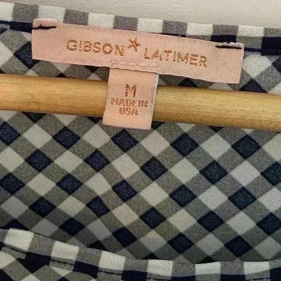 Gibson Latimer navy & white plaid blouse size medium - Picture 5 of 6